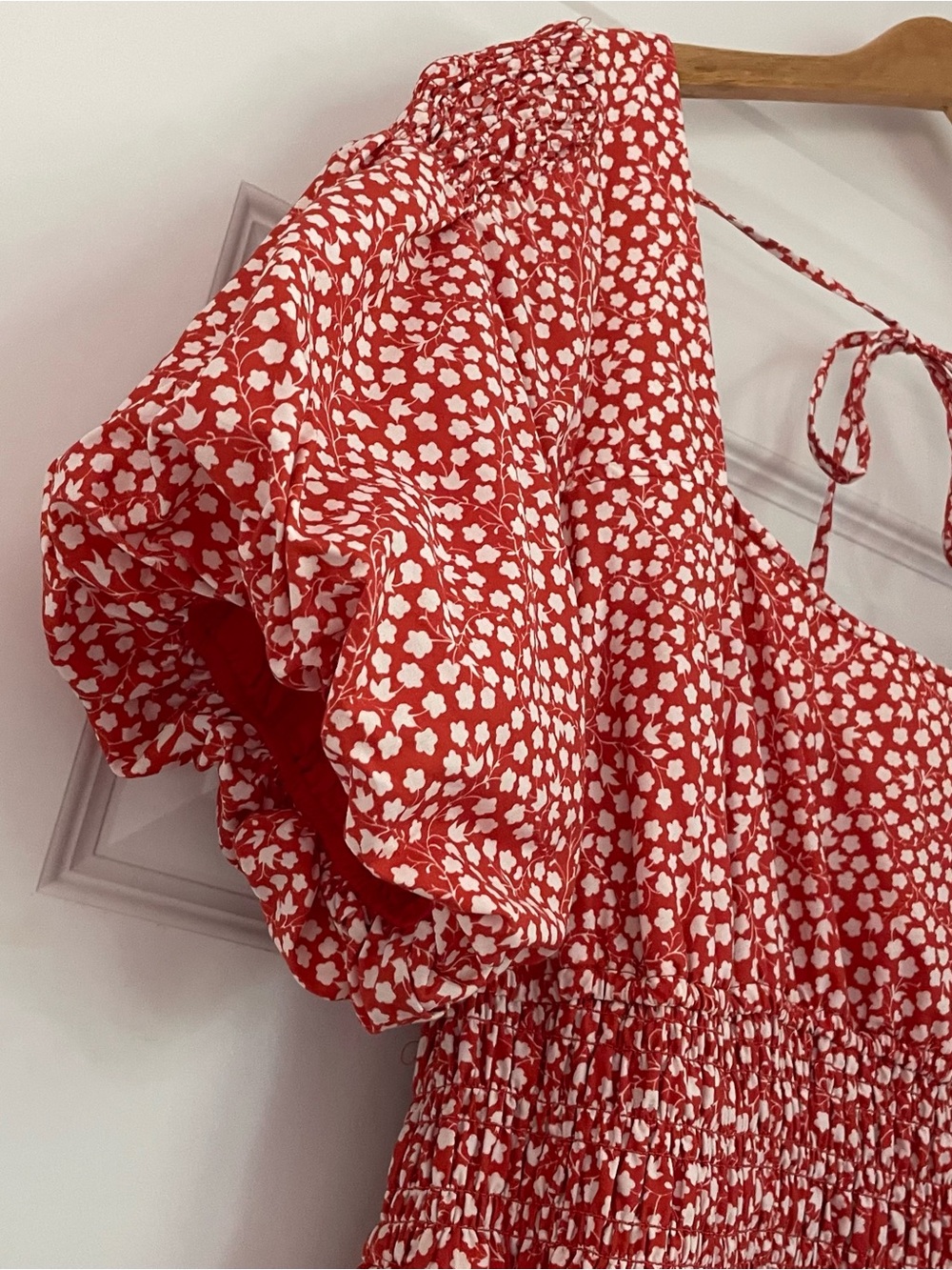 Anthropologie Red Ditsy Midi Dress 1X Plus Sz Floral Smocked Puff Sleeves Pocket - Picture 2 of 15